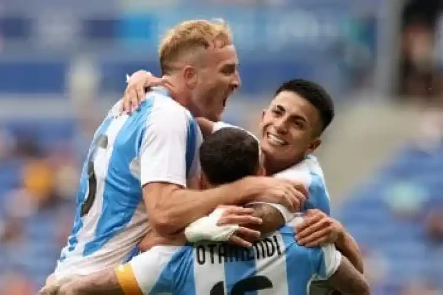 Argentina enfrenta a Francia en busca de las semifinales 