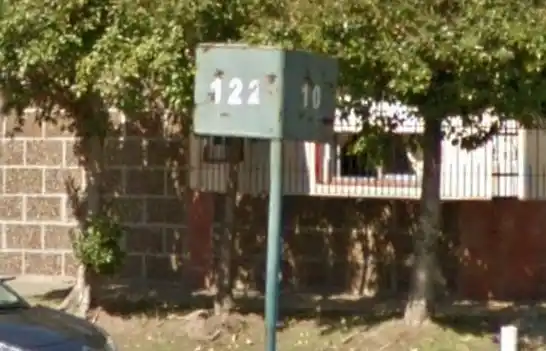 Berazategui: Balearon a un agente de la Policía Federal que salía de la casa para robarle