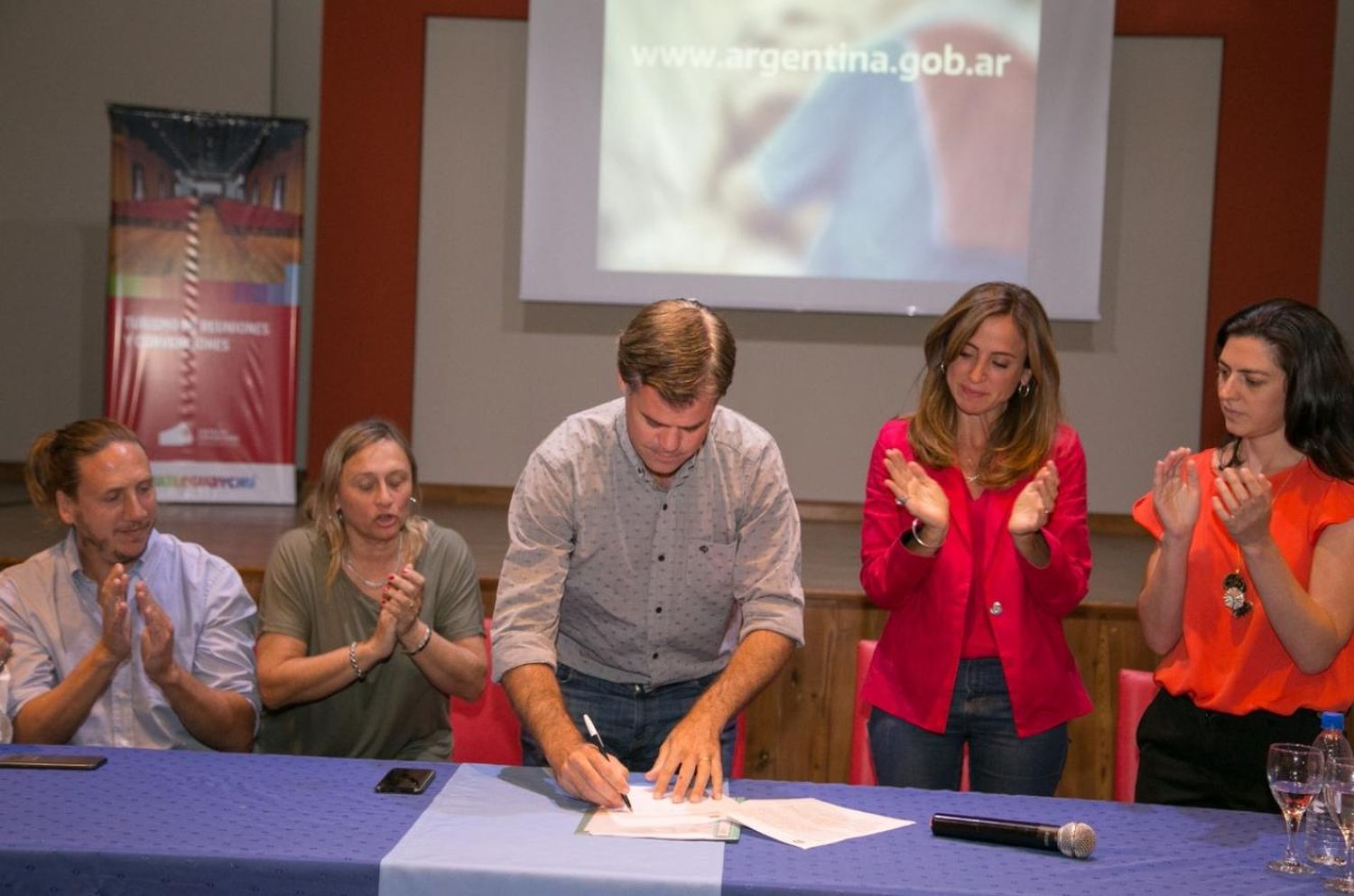 El Municipio lanzó la campaña "Comunidad Solidaria"