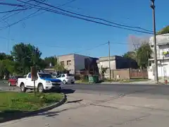 Nuevamente un vehículo de gran porte derribó cables en Gianello y Pellegrini