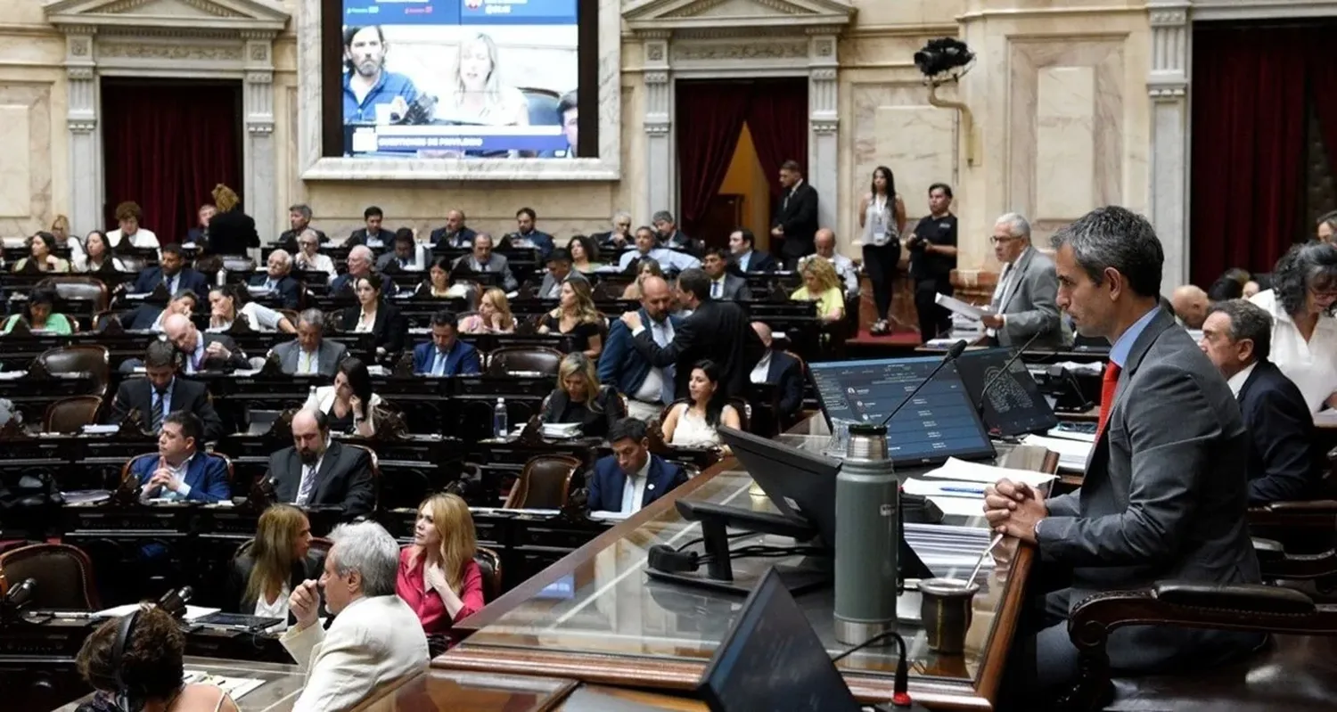 Desde las 11 se reúne el pleno para tratar asuntos previsionales; tres horas después está prevista otra sesión para temas educativos, pero quedará sujeta a la extensión del primer debate.