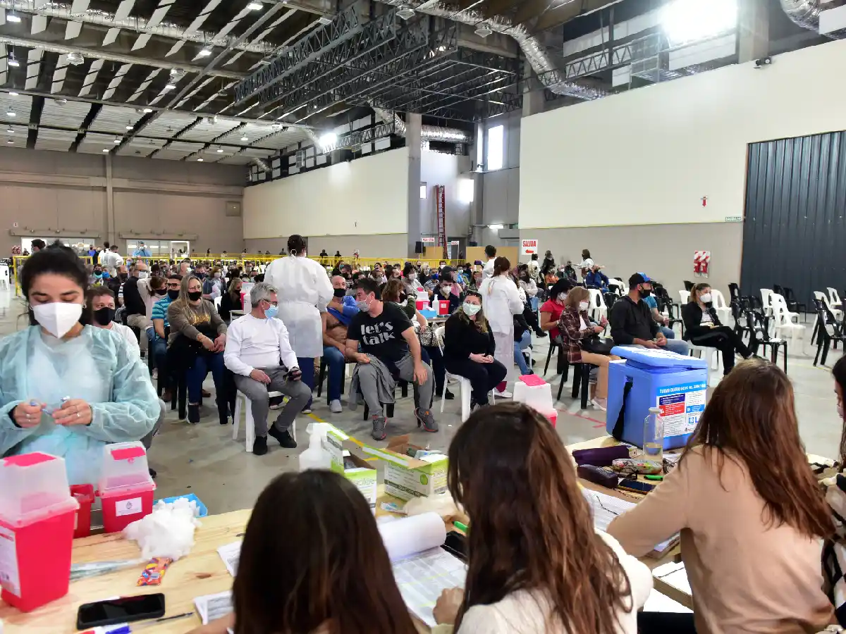 Este martes inicia en la ciudad la combinación de vacunas