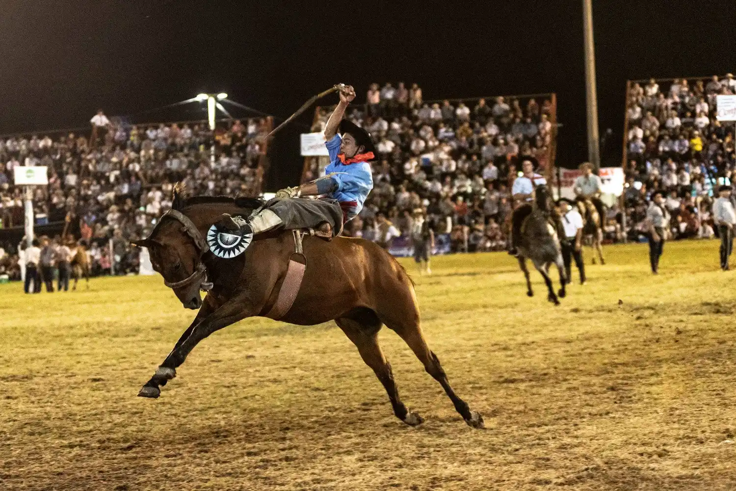 Diamante vivió la antesala de la gran final de jineteada