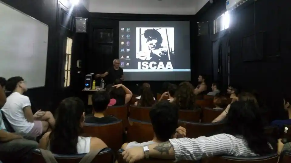 Inscriben a interinatos y suplencias en las Escuelas de Arte de nivel superior