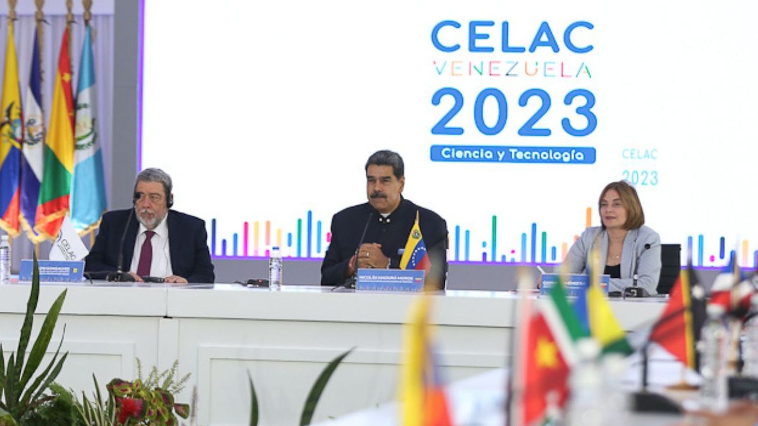 PARA PODER SOBRELLEVAR ESTE SIGLO: Maduro llama a los miembros de la Celac a crear un bloque poderoso contra la hegemonía