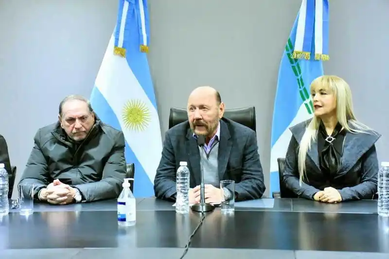 Insfrán anunció nuevo incremento 
del 28 por ciento para estatales