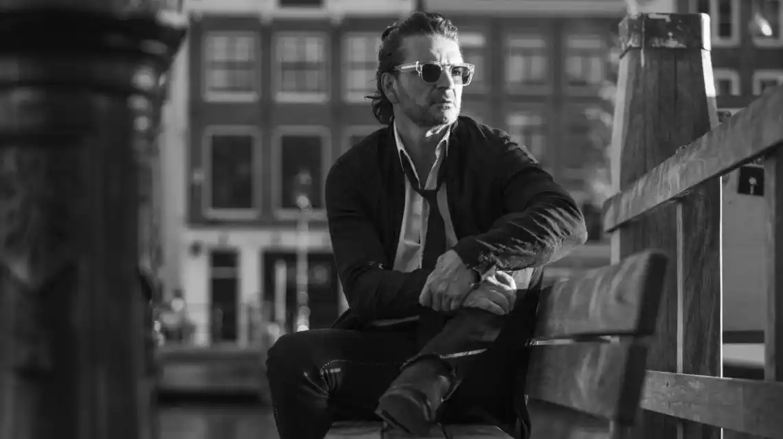 Ricardo Arjona presenta su disco con un nuevo sistema para escucharlo