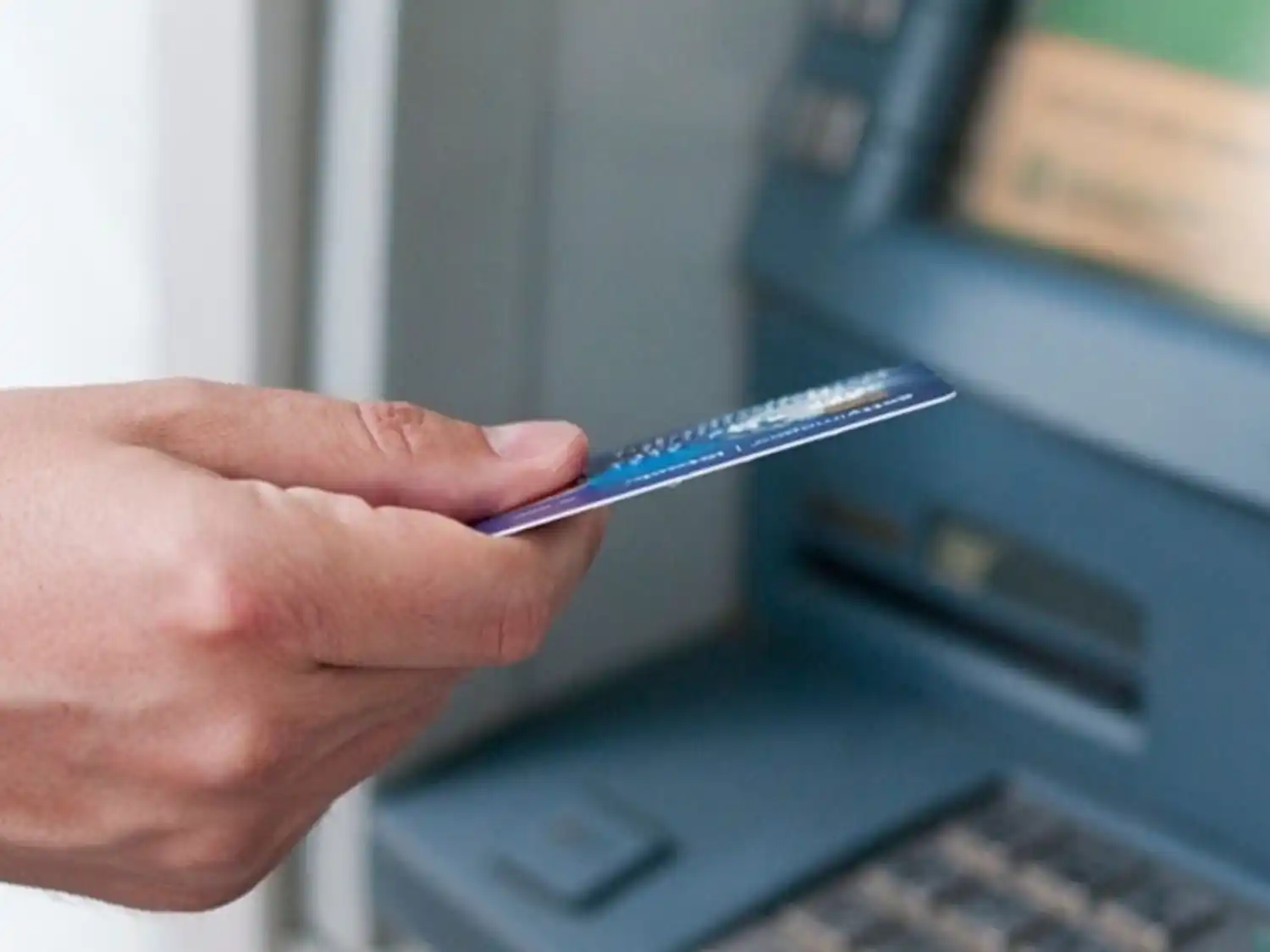 empleado bancario - 1