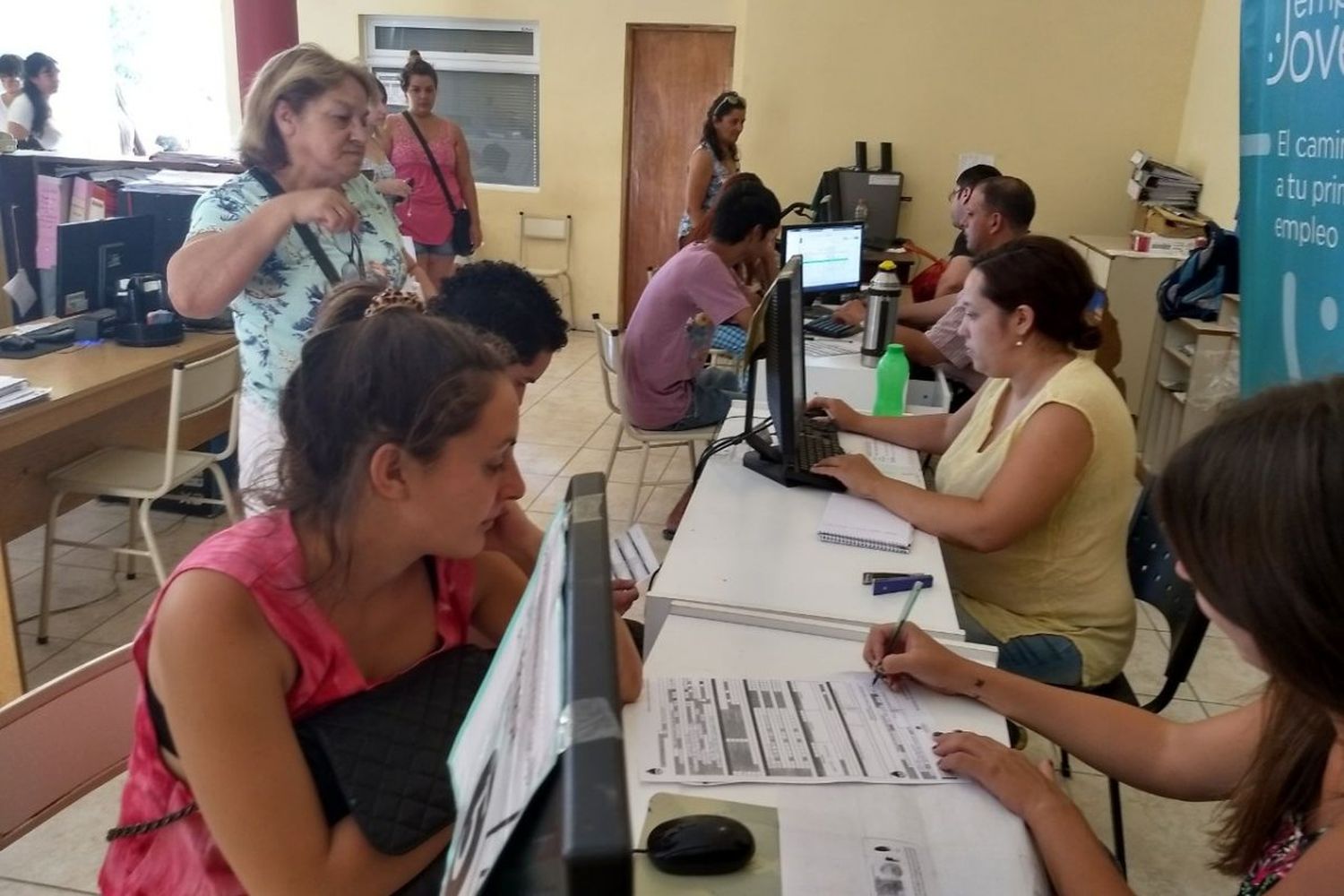 Abren las postulaciones laborales a jóvenes de 18 a 24 años de la ciudad