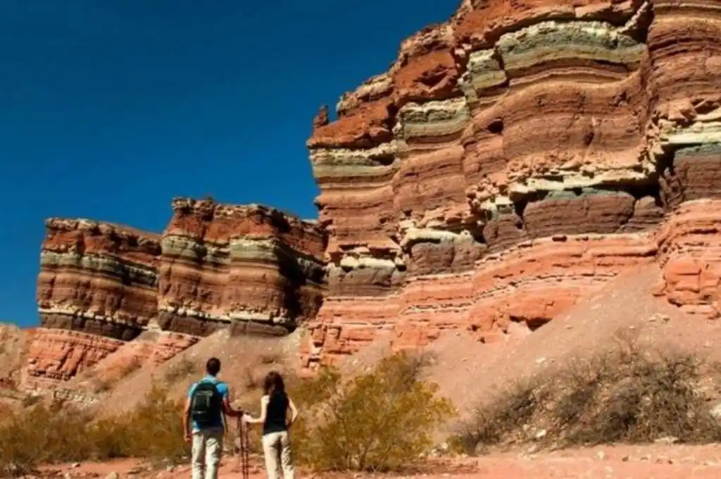 Salta: por el aumento de casos de coronavirus suspenden el turismo interno