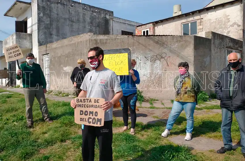 Insólito: mientras denunciaban la inseguridad en El Martillo, robaron y golpearon a una vecina