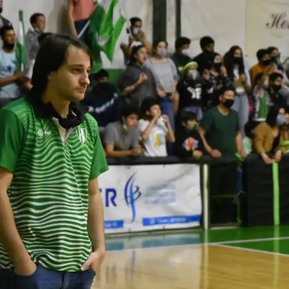 Román Nuñez elegido el Mejor Entrenador de la Liga Provincial 2021