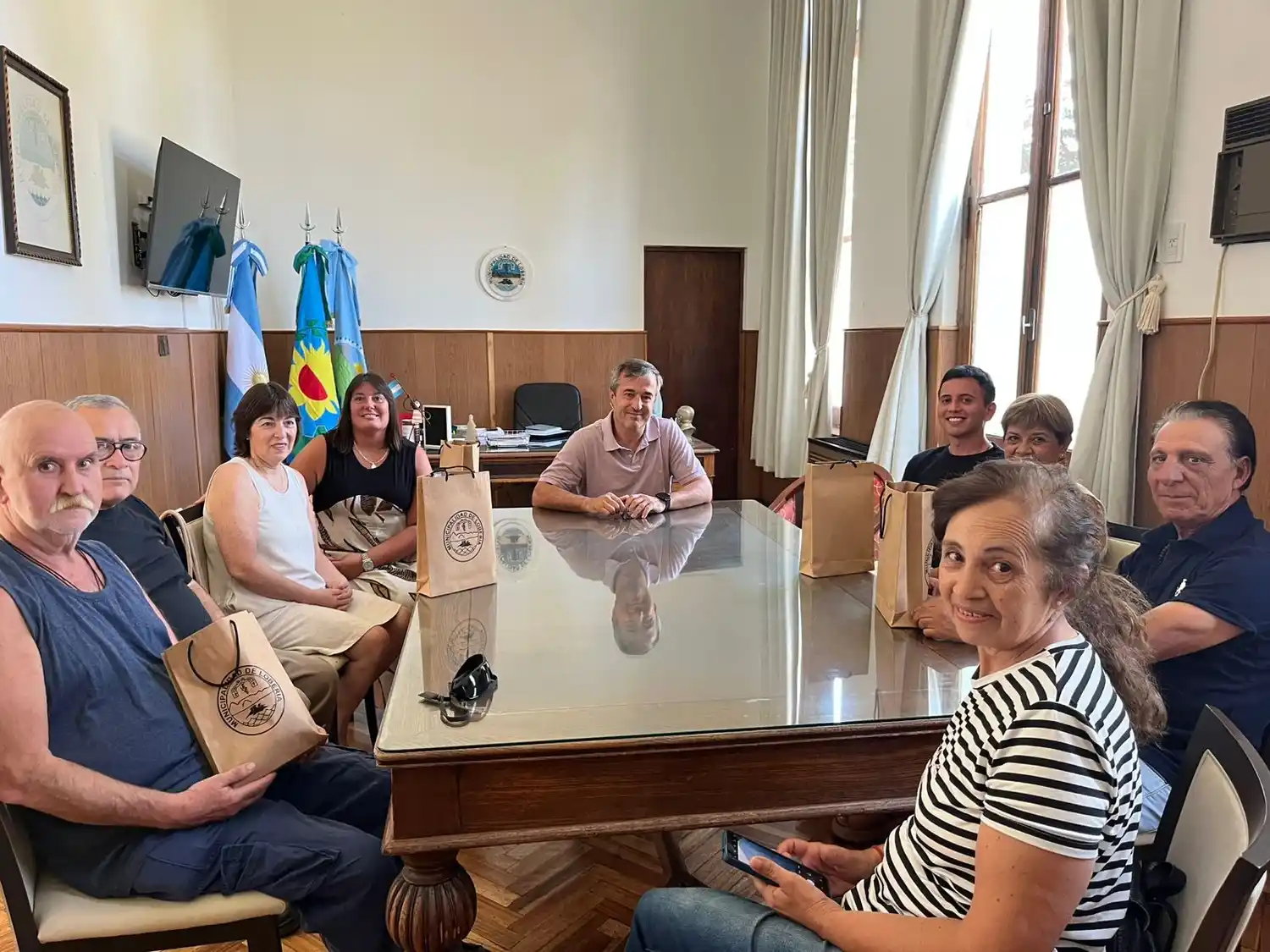 Reunión. el intendente recibió a trabajadores que se acaban de jubilar
