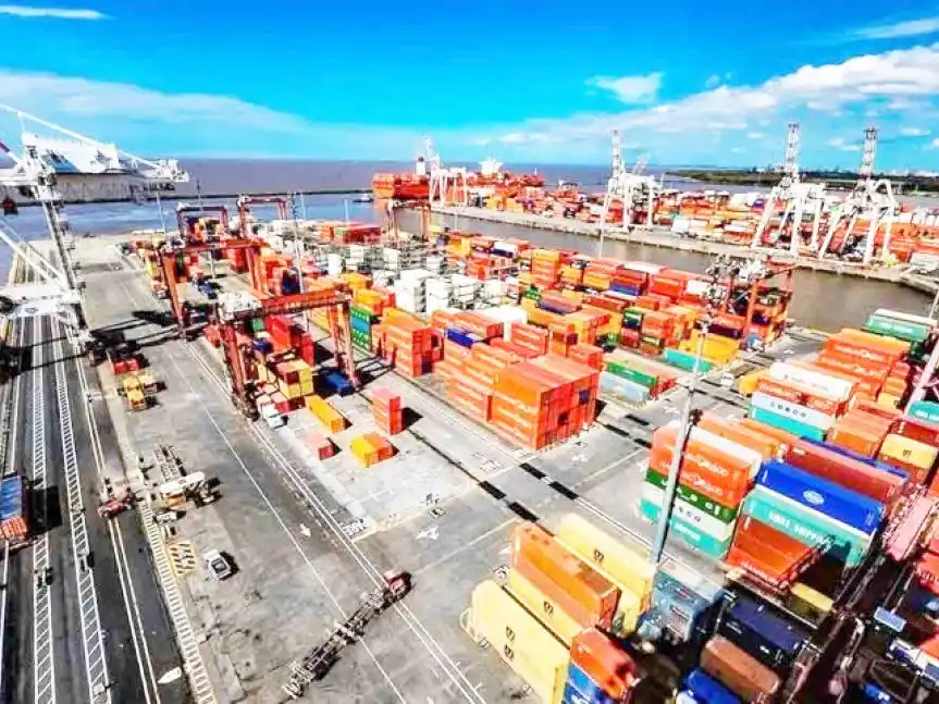Las exportaciones argentinas a Brasil crecieron 21,2 % interanual en abril pero el saldo fue deficitario