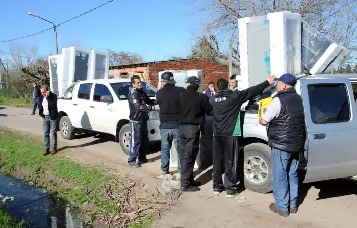Inundación: Desde Provincia continúan con la entrega de subsidios en municipios afectados