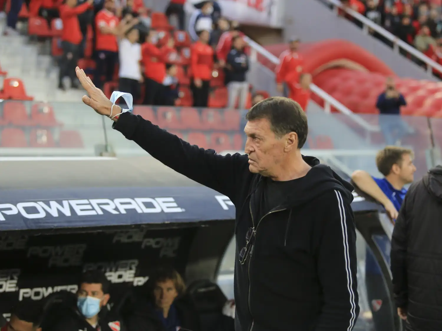 Independiente se despegó de Julio César Falcioni