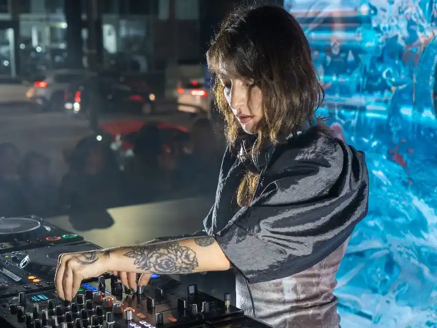 Maquina Latina es una agencia y sello discográfico argentino fundado en 2024.