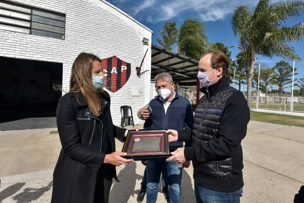 Bordet reconoció a Ana Gallay, la deportista olímpica entrerriana 