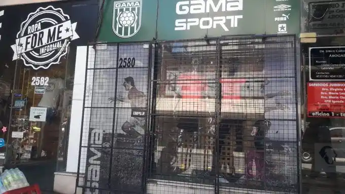 Volvieron a operar al comerciante apuñalado en plena Recoleta