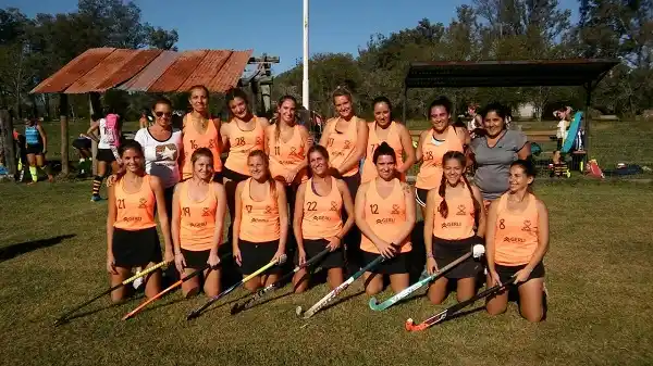 Hockey: buena cosecha de Carpinchos frente a Regatas Uruguay