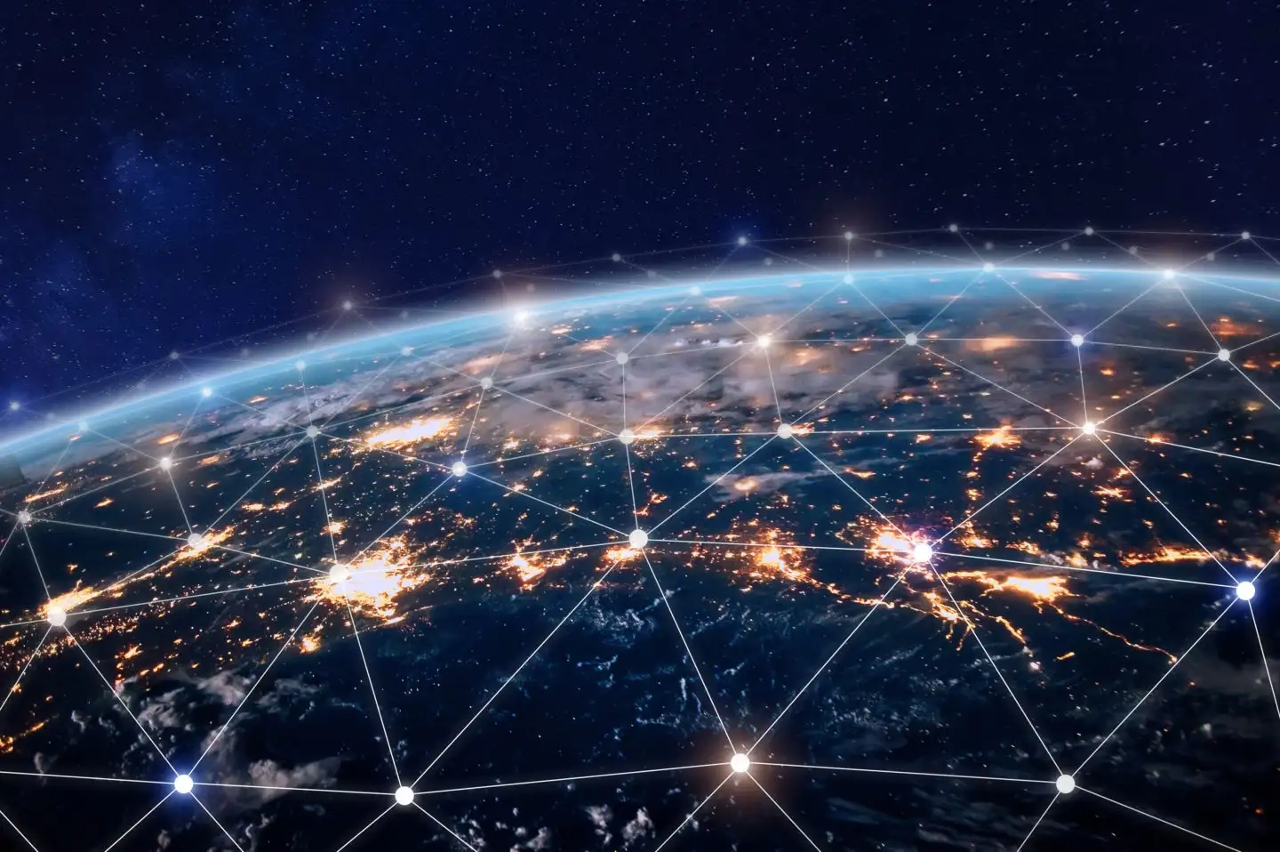 El proyecto de Facebook para conectar el mundo a internet por agua, tierra y aire