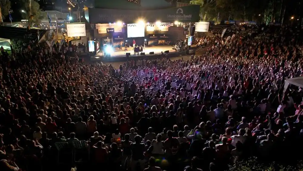 Eventos, cines, transporte interurbano y otras actividades que aún no fueron habilitadas