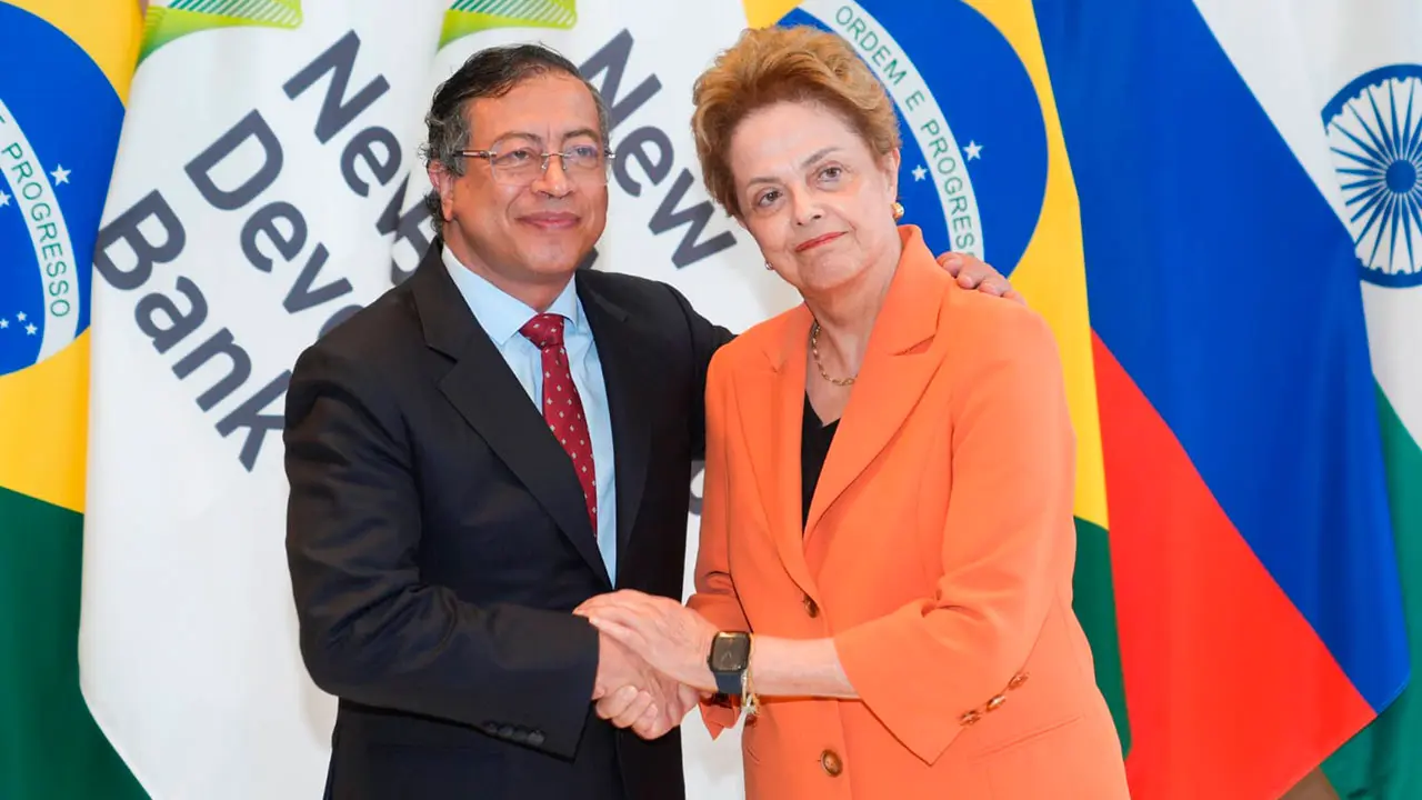 Petro oficializa el ingreso de Colombia al banco de los BRICS