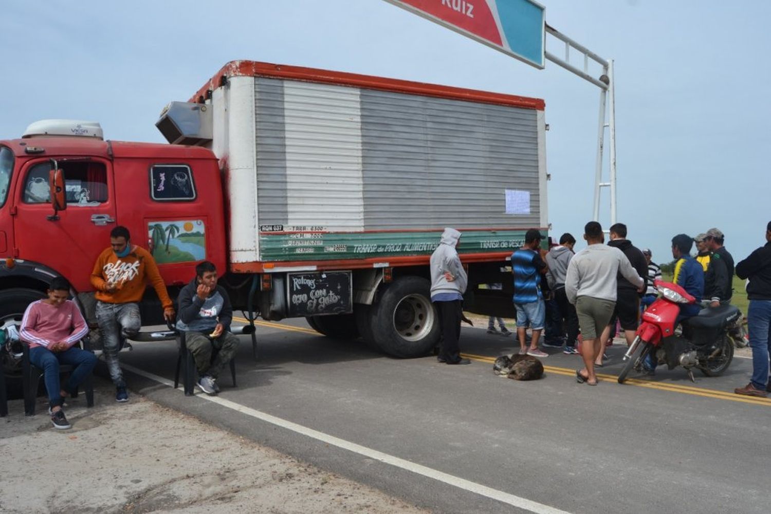 Pescadores protestan en Puerto Ruiz  