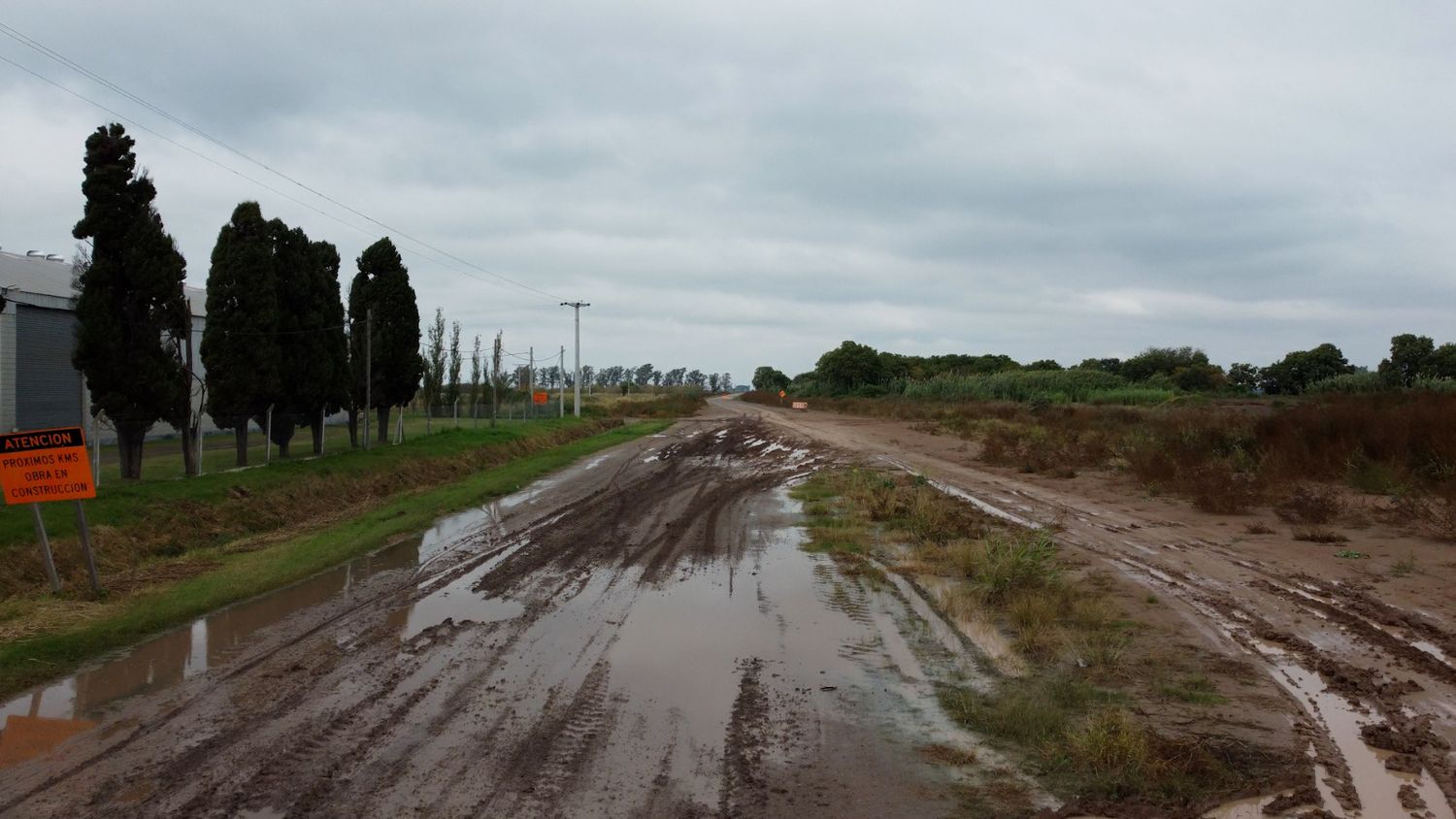 Se retirará la empresa que pavimentaba la ruta a Aurelia y crece la incertidumbre | Crédito: RADIO RAFAELA