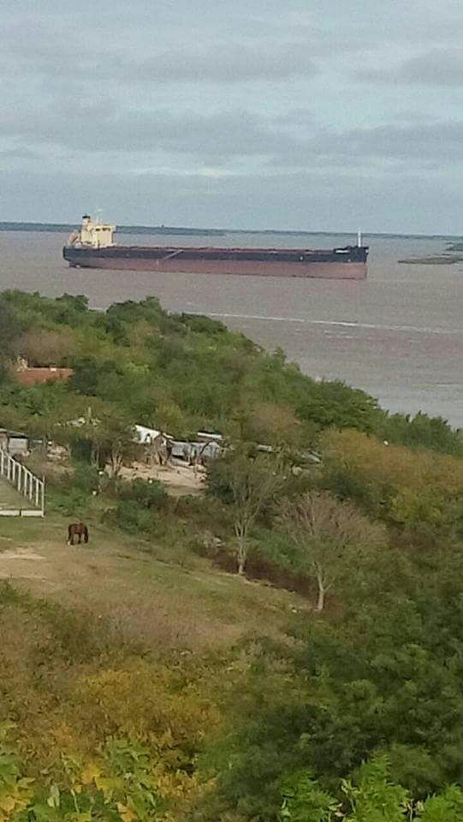 Llega el primer buque de ultramar al Puerto de Diamante