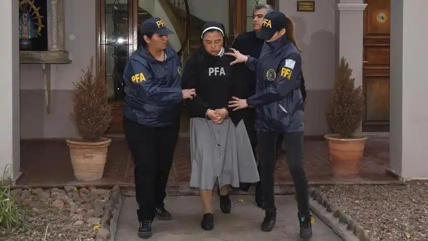 Kumiko busca cómo pagar la fianza y ratificó que son “falsas” las acusaciones