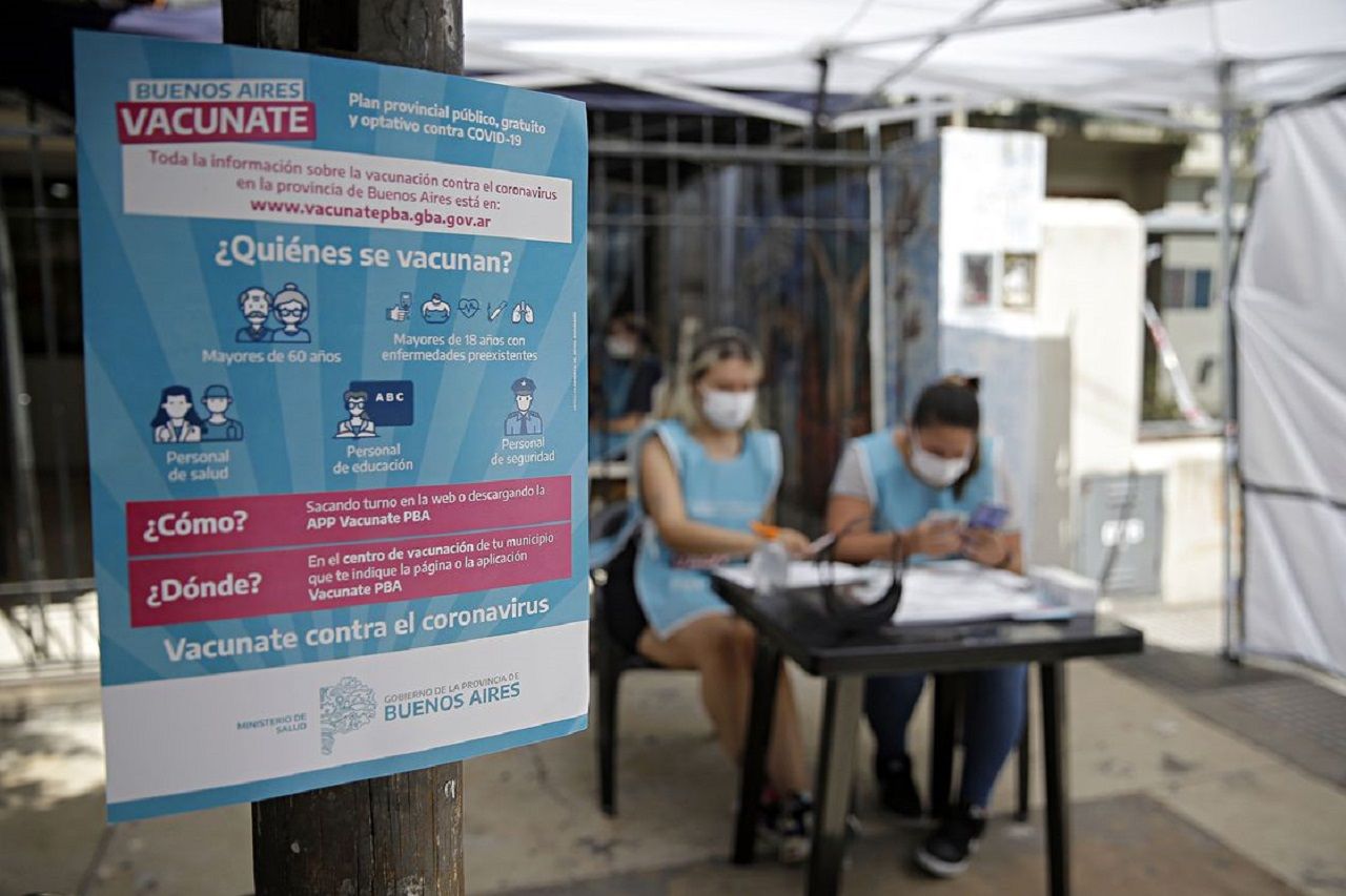 Segunda dosis: la Provincia llama a “acudir de inmediato para frenar contagios”