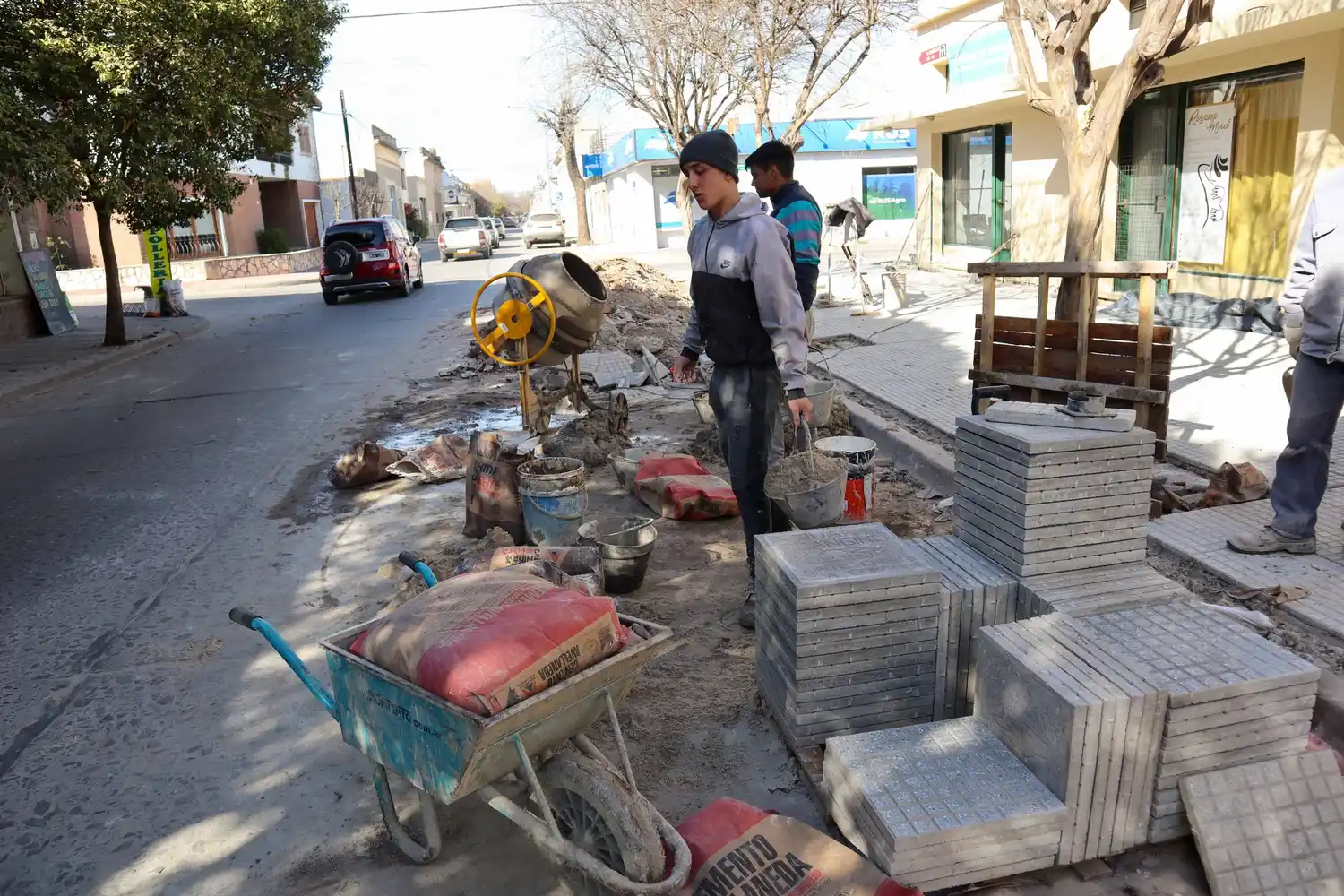 Siguen los trabajos de renovación Integral en Mercado Modelo y Asistencia Pública