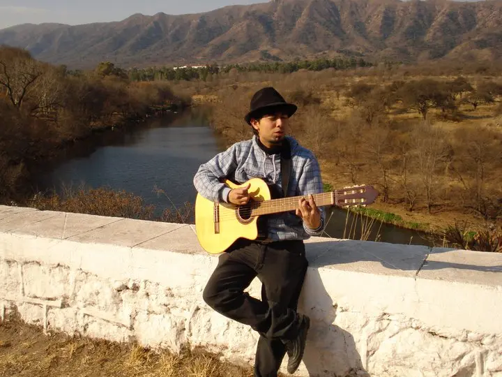 Show con baladas y canciones románticas