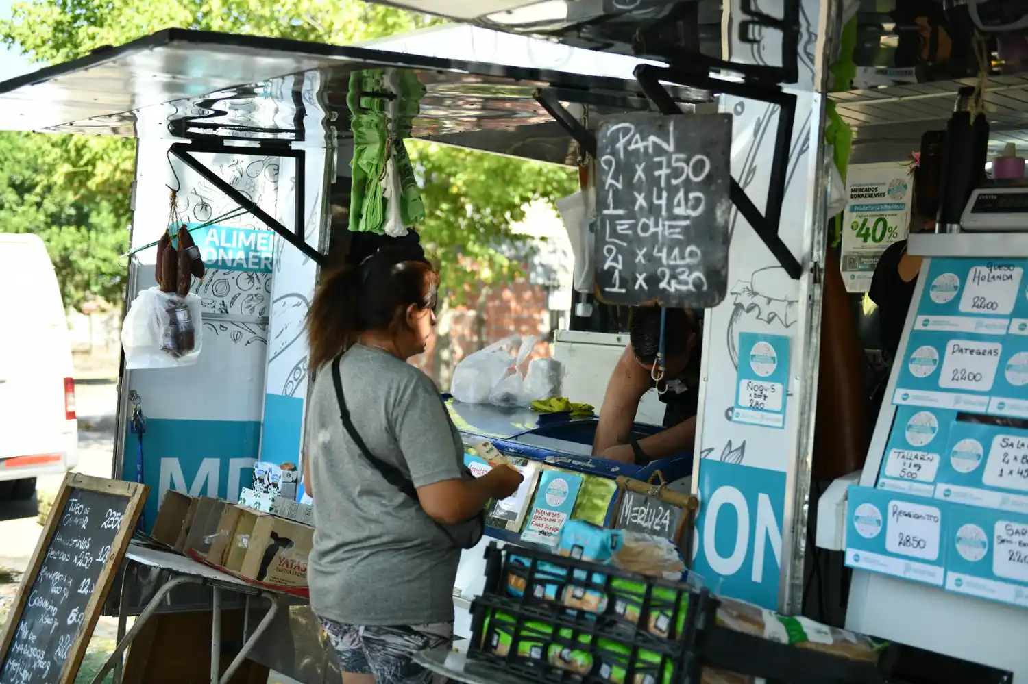 Ituzaingó: Volvió el Mercado Bonaerense a las plazas del distrito