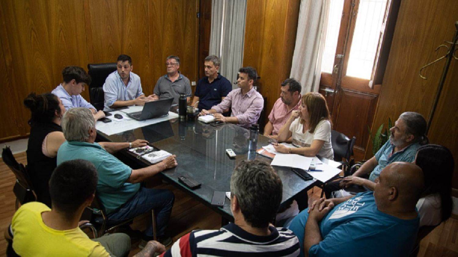 El Municipio anunció un aumento salarial para los trabajadores: 5% en dos tramos y suma fija de $100.000