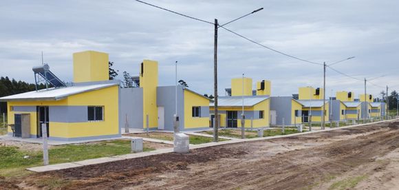 Diez familias cuentan con casa propia