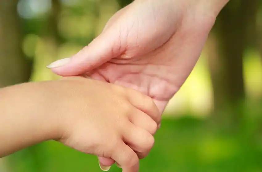 Abrieron la inscripción online simultánea para adoptar a 14 niños