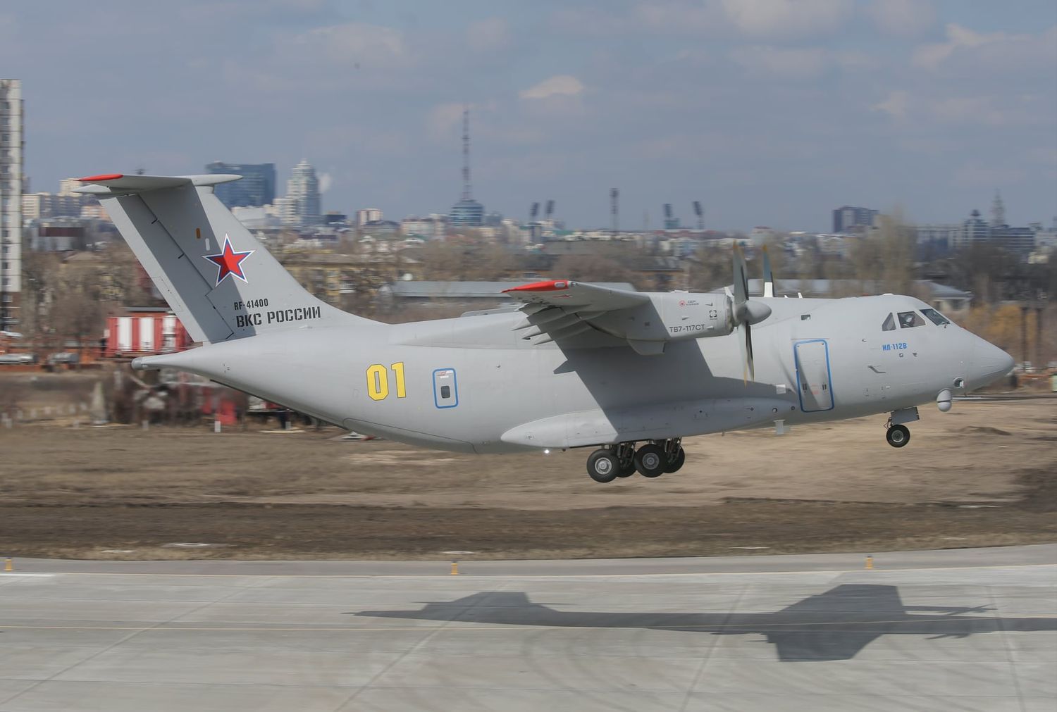 Exitoso segundo vuelo del prototipo del Ilyushin Il-112V