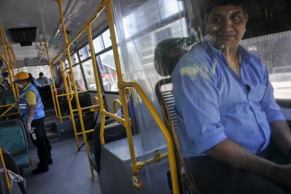 Paritaria 2021: UTA acordó un aumento del 37% para choferes de corta y media distancia y un bono de $30.000