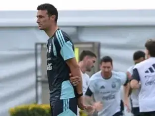 Scaloni utilizaría a varios sparrings y alternativos para los amistoso previos al inicio del Mundial 2026. Foto:AFA