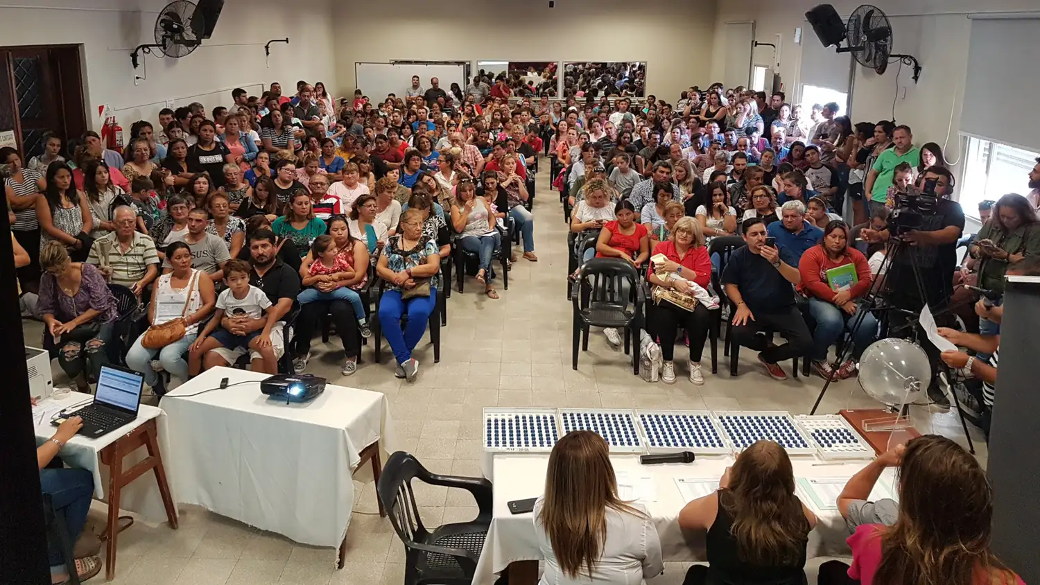 Se sortearon 36 viviendas en San Cristóbal