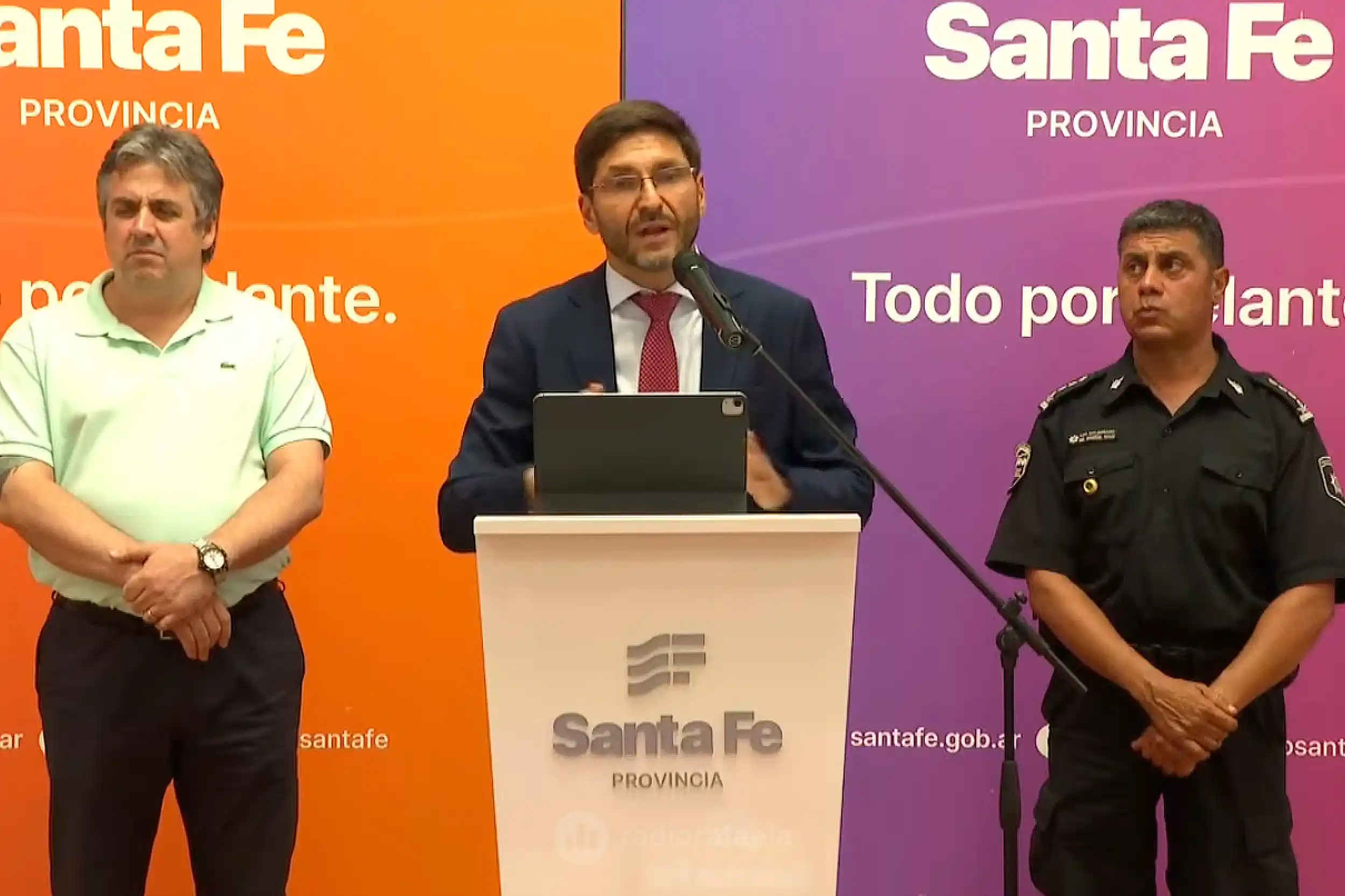 Maximiliano Pullaro: "Ningún policia de la provincia va a cobrar menos de $1.350.000"