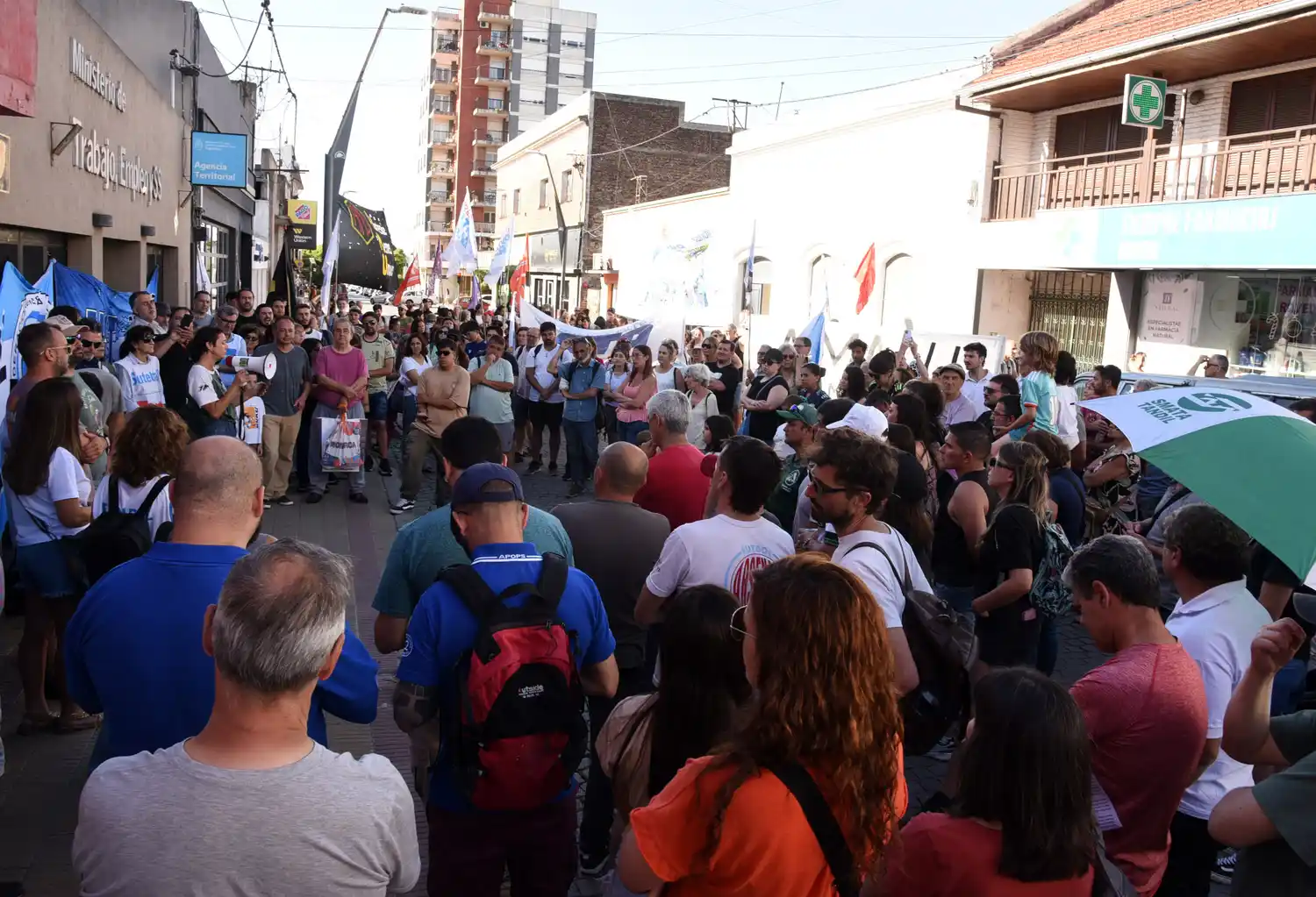 La convocatoria tuvo lugar en la sede del ex Ministerio de Trabajo.
