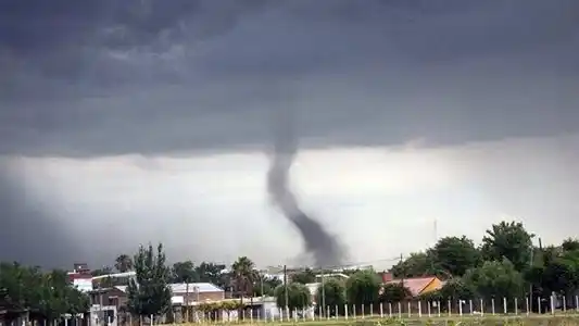 Santa Fe conmocionada por el paso de un tornado 