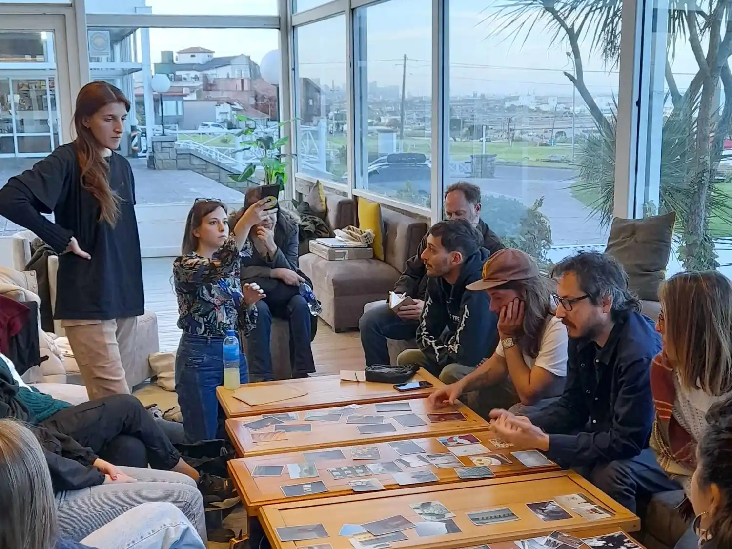 El eje conceptual de la residencia estará puesto en la fotografía como obra y la edición como discurso.