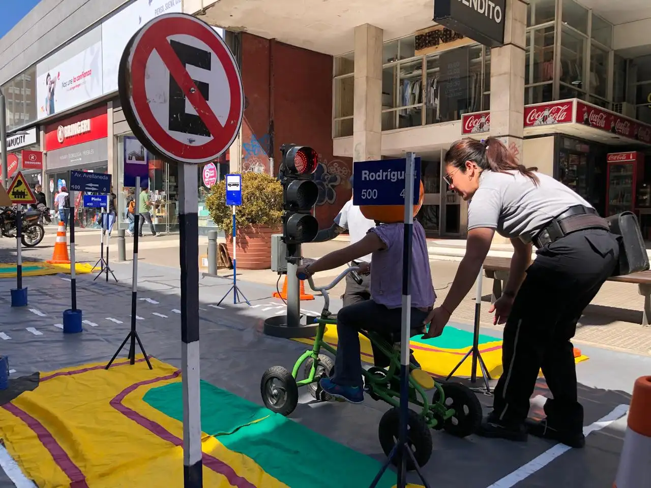 Actividad de concientización sobre la seguridad y educación vial en Tandil.