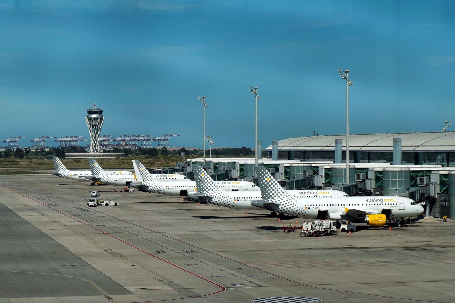 Ampliación del aeropuerto de Barcelona-El Prat: nueva reunión técnica analiza las posibles soluciones