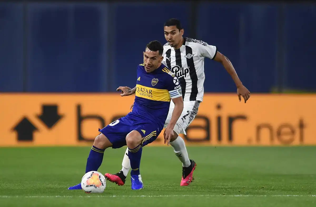 Boca mereció mucho más, empató 0 a 0 y aseguró la clasificación a octavos de final
