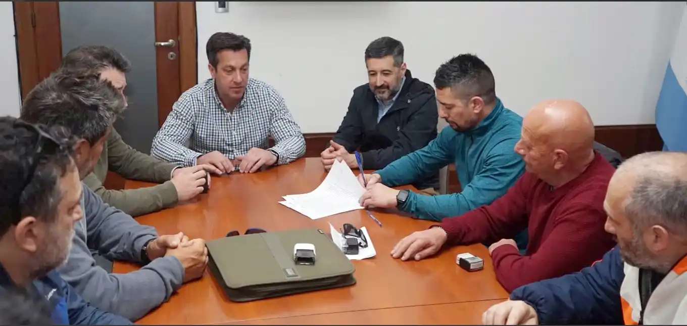 Por ahora sin fecha. La reunión entre el Departamento Ejecutivo y los gremios